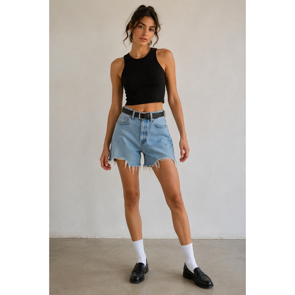 BDG Boyfriend High Waisted Light Wash Denim Cut Off Shorts W30 Blue Cotton Rip